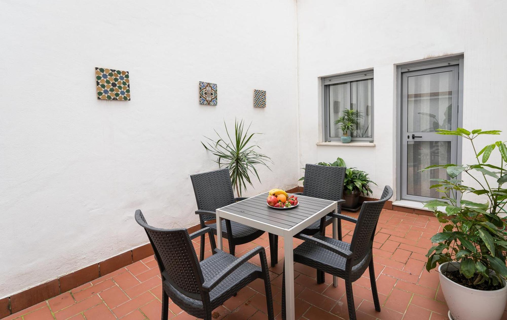 סביליה Apartamento Triana Deluxe Con Patio Privado מראה חיצוני תמונה